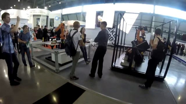 Прогулка по выставочному центру "Екатеринбург-экспо" смотреть онлайн