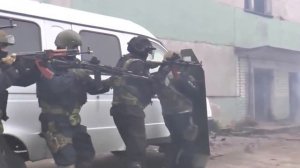 СОБР ШТУРМ ЗДАНИЯ!