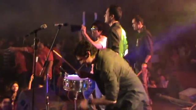 Strings Drum Solo Live @ Golf Club Karachi 21st Oct 11 смотреть онлайн