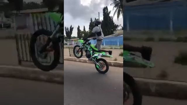 Этот парень взорвал интернет ?????? смотреть онлайн