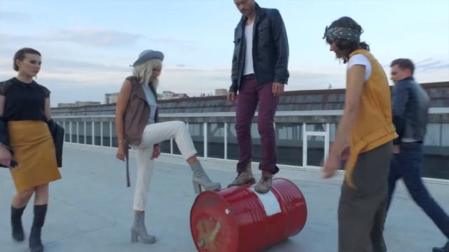 Весенний кампейн для одежды GrandUa на АртЗаводе Механика смотреть онлайн