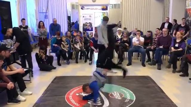 ШАПКА-4 ЧЕМПИОНАТ ПО БРЕЙК ДАНСУ в Комсомольске на Амуре смотреть онлайн