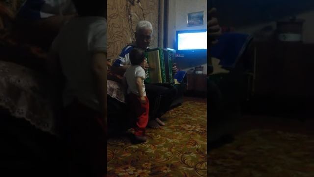 На орфее мой дед играет. смотреть онлайн