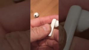 Как зарядить наушник без кейса honor