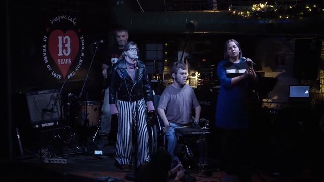 Рок-группа «Овощи». Knockin' on heaven's door смотреть онлайн