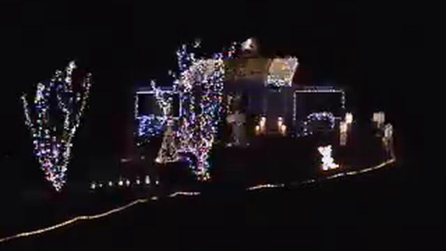2011 Lane Christmas house playing Phineas and Ferb смотреть онлайн
