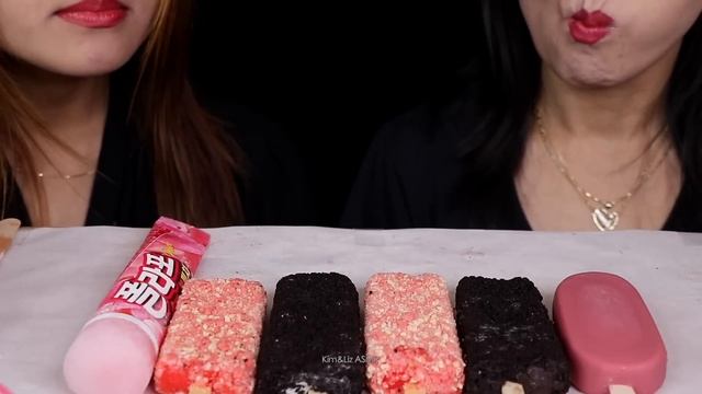 ASMR BLACK PINK DESSERTS! DARK CHOCOLATE MALTESERS MARSHMALLOW, CAKE BARS, MINT ICE CREAM SANDWICHE смотреть онлайн