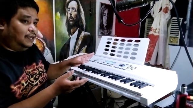 Unboxing Kurzweil KP110
