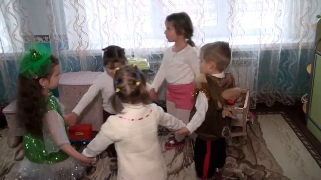 Новогодний утренник в детском саду, группа "Почемучки" 2019г (клип) смотреть онлайн