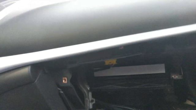 Change air cabi filter Chevrolet volt 15-19 знамена воздушного фільтра салона смотреть онлайн