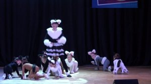 Танец «Котята»