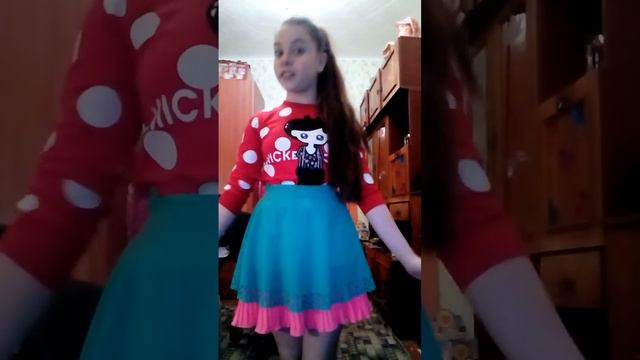 Сначала про 8 марта , а потом плавно про сама ли я снимаю видео) смотреть онлайн