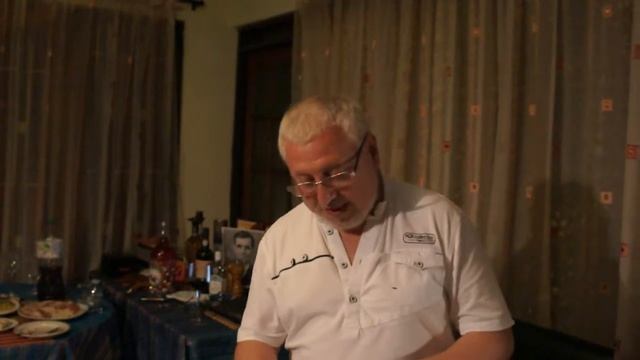 Александр Горелик читает свой стих "Утро на Острове" смотреть онлайн