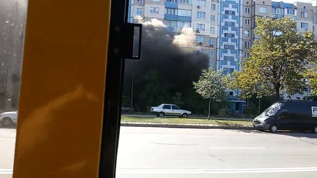 Горит мусорный бак !! смотреть онлайн