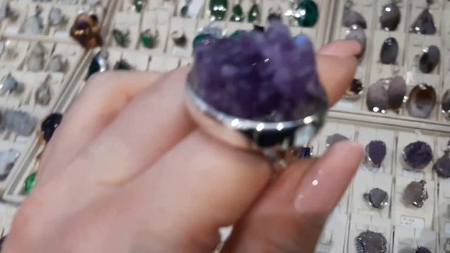 Ювелирная выставка Симфония Самоцветов. Москва смотреть онлайн