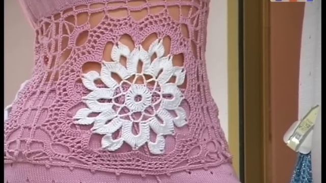 Мужчина зарабатывает вязанием. смотреть онлайн