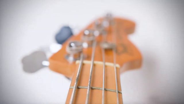 Fender Precision Bass 1979 Honey Blonde смотреть онлайн