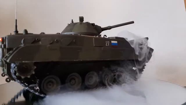 RC модель БМП-1 в масштабе 1:32 смотреть онлайн