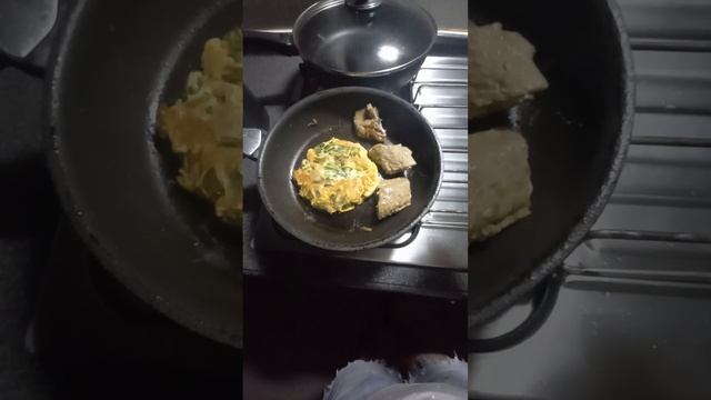 Turn egg omelet смотреть онлайн