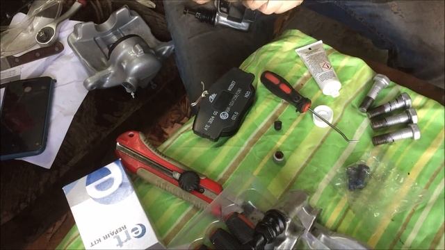 Восстановление Мерседес 124 - Замена передних дисков ATE/ Восстановление суппортов. смотреть онлайн