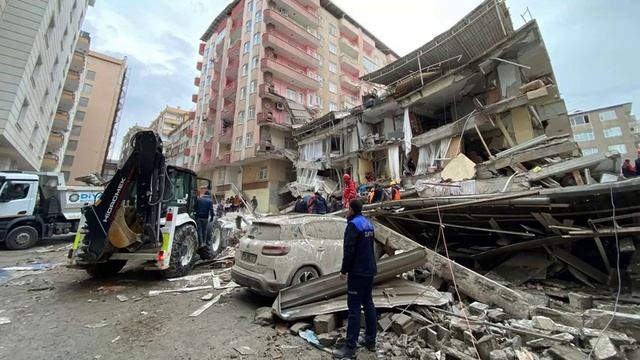 10.02.2023- ЗЕМЛЯТРЕСЕНИЕ В ТУРЦИИ- Ирина Нилова смотреть онлайн