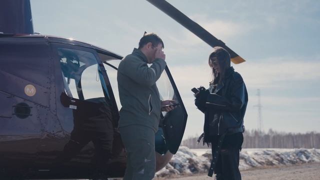 Как, играя в мобильную игру, заработать на реальный вертолет? HoneyWood - играй и зарабатывай!