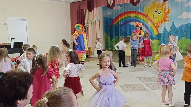 Утренник к 8 марта. Детский сад 4, гр.5. 02.03.2023г. смотреть онлайн