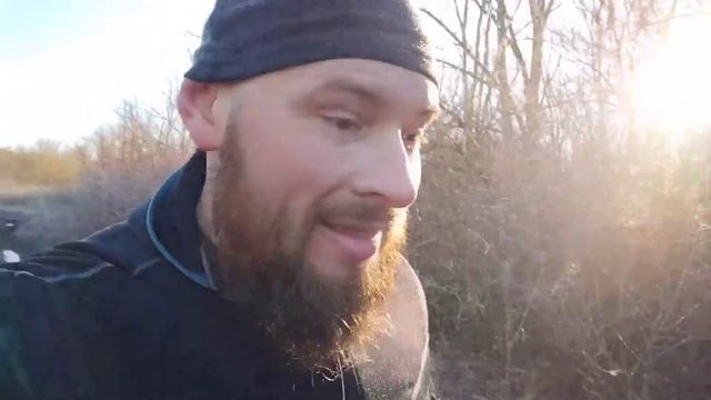 Просрал рассвет, заплутал в лесу, пробежал 30 км. Водохранилище Симферополя полно воды и грязи. смотреть онлайн