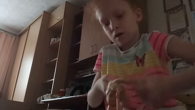 Делаю причёски для куклы Барби. смотреть онлайн