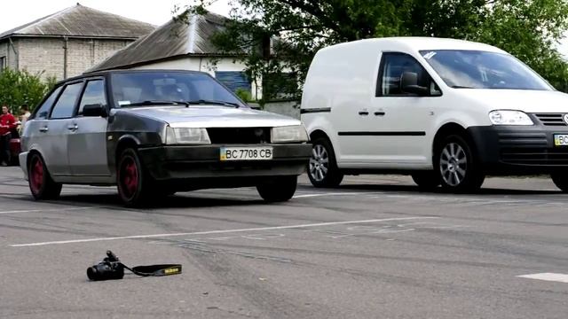 DRAG vaz 2109 (chip) vs vw caddy 1.9 tdi смотреть онлайн