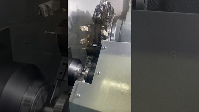 CNC Turning - Haas DS-30Y Dual-Spindle Lathe смотреть онлайн