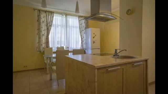 Просторный дом для большой семьи в Гурзуфе смотреть онлайн