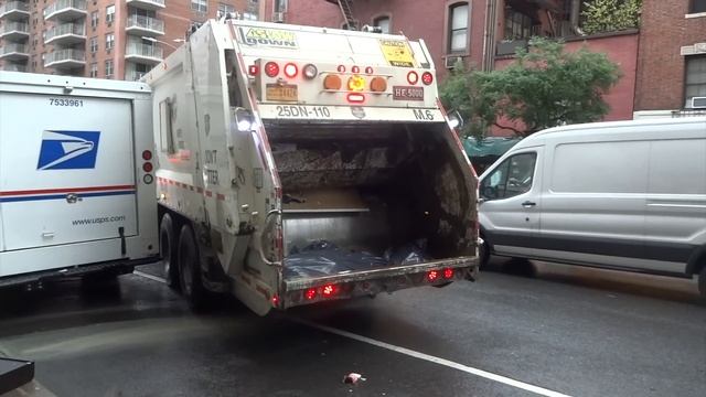 DSNY - Garbage & Recycling Collections in New York City смотреть онлайн