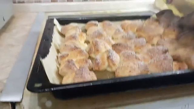 Испекли булочки #булочки смотреть онлайн