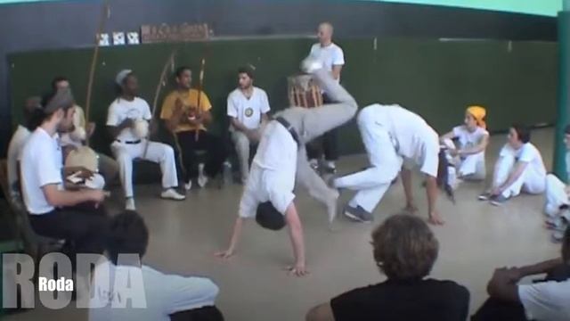 Rencontre de Capoeira Angola à Paris avec M.Pedrinho de Caxias смотреть онлайн