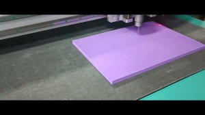 Резка ЕВА материала на планшетном режущем плоттере