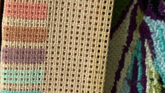 Мои вышивки картин Ван Гога - Подсолнухи и Ирисы и квадратики, выполненные в разной технике смотреть онлайн