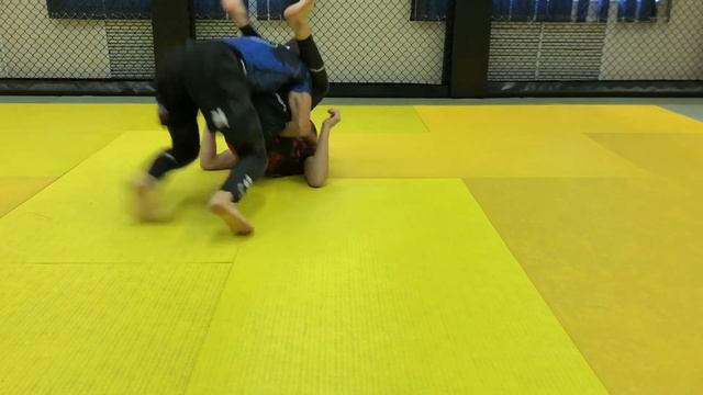 Deep Half guard | 2 рабочих свипа из халф гарда смотреть онлайн