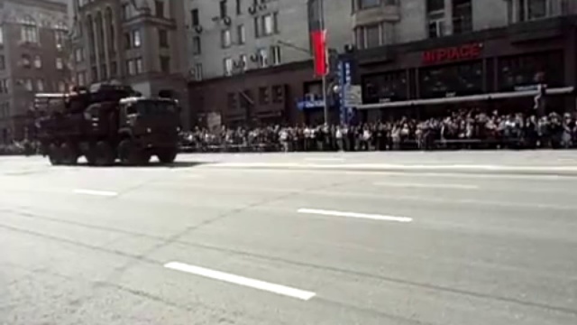 Парад Победы 9 мая 2011 года в Москве на Красной площади смотреть онлайн