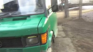 Уходит топливо ,воздушит систему Мерседес 208 . ОМ 601