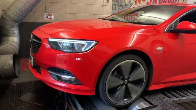 Bluespark Tuning Box Test on 2018 Vauxhall Insignia смотреть онлайн
