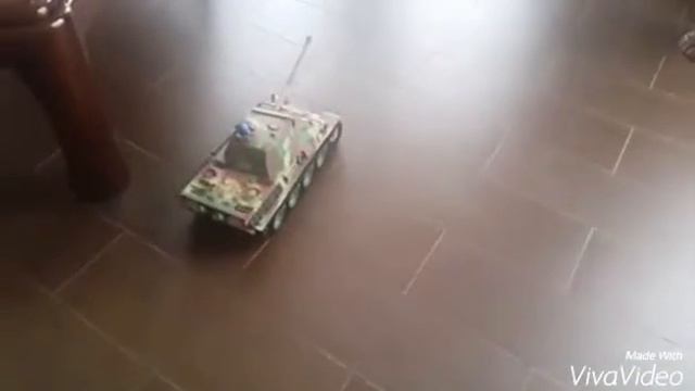 Танк на пульте управления смотреть онлайн