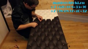 Каретная стяжка на двери, обивка двери плитками перетянутыми дермантином