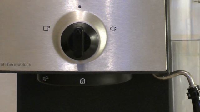 Кофеварка Electrolux EEA 111 смотреть онлайн