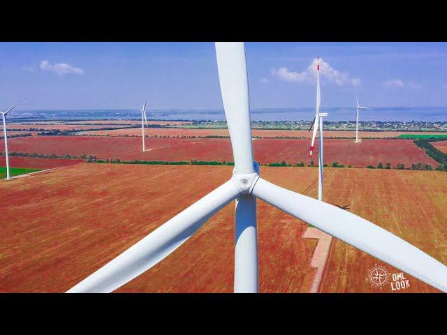 Ветряки и маки. Опасный полет, столкновение и жесткая посадка дрона.