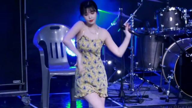 seo soojin [FMV.]??? ( song : stuck with you by Ariana Grande ✨) смотреть онлайн