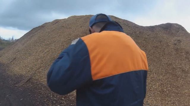 толик еболик