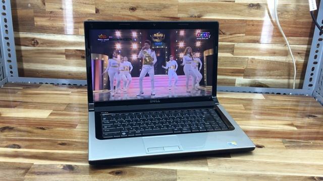 Laptop DELL Studio 1555 - MÀN HÌNH SIÊU ĐẸP смотреть онлайн
