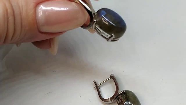 Серебряные серьги с канадским лабрадором (лабрадорит) в огранке кабошон 13.7 х 10 мм, лампы смотреть онлайн