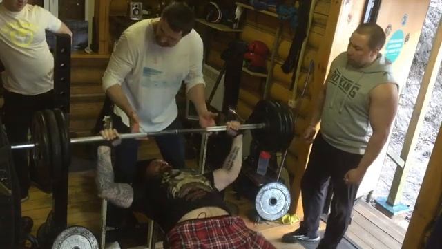 Занятия атлетизмом равно улучшение физической формы/тренировка груди и трапеций смотреть онлайн